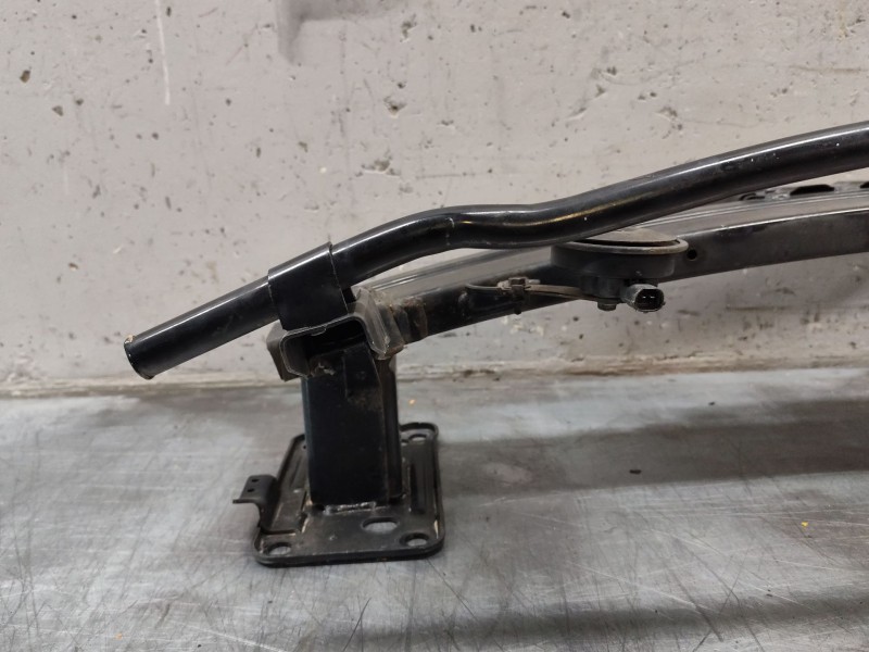 Recambio de refuerzo paragolpes delantero para hyundai i30 (gd) 1.6 crdi referencia OEM IAM 86571  