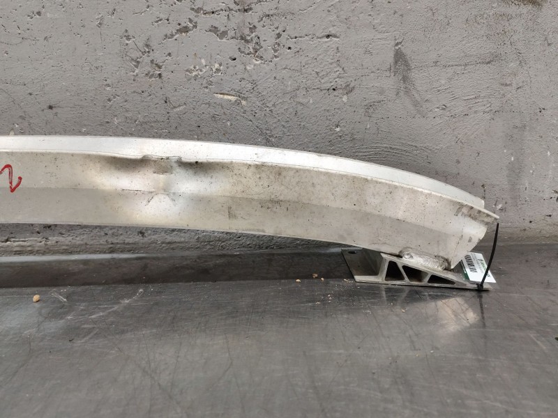 Recambio de refuerzo paragolpes delantero para audi a3 (8p1) 2.0 tdi 16v referencia OEM IAM   