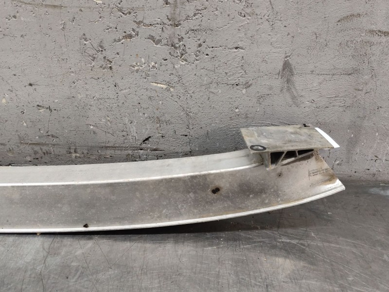 Recambio de refuerzo paragolpes delantero para audi a3 (8p1) 2.0 tdi 16v referencia OEM IAM   