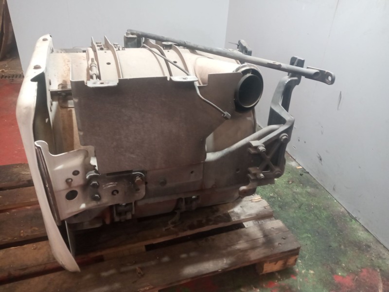 Recambio de catalizador para scania serie p/g/r (c-clase) 15.6 diesel referencia OEM IAM 1944879  