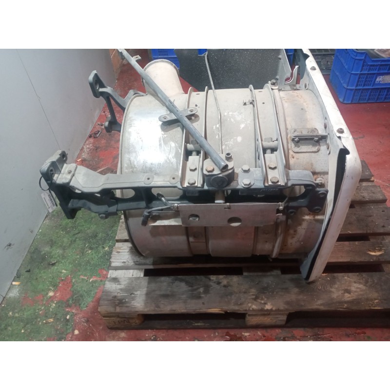 Recambio de catalizador para scania serie p/g/r (c-clase) 15.6 diesel referencia OEM IAM 1944879  