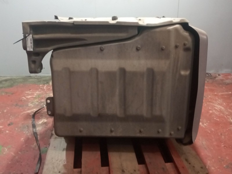 Recambio de catalizador para renault serie t 12.8 diesel referencia OEM IAM 23046482  