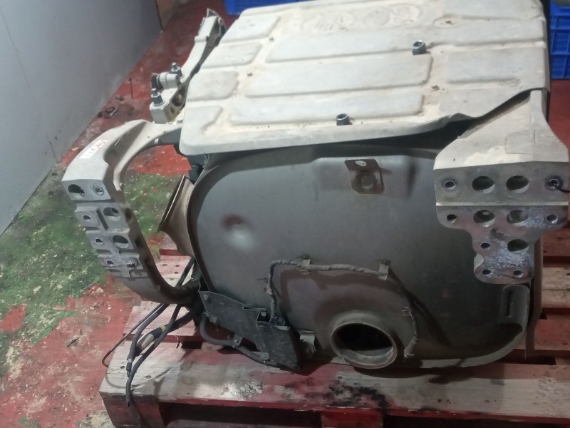 Recambio de catalizador para renault serie t 12.8 diesel referencia OEM IAM 23046482  