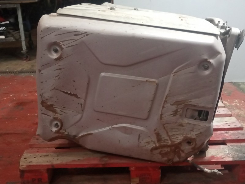 Recambio de catalizador para renault serie t 12.8 diesel referencia OEM IAM 23046482  