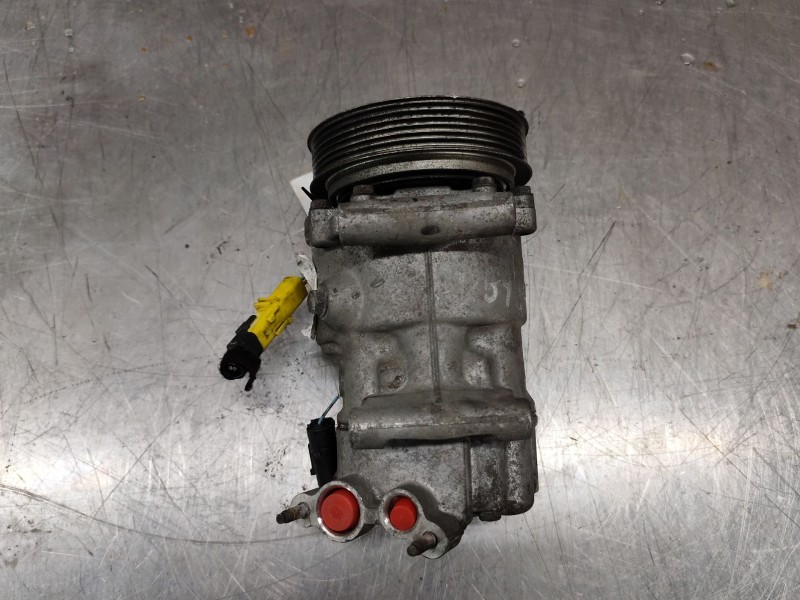 Recambio de compresor aire acondicionado para peugeot 207 1.4 16v vti referencia OEM IAM 9659875780  