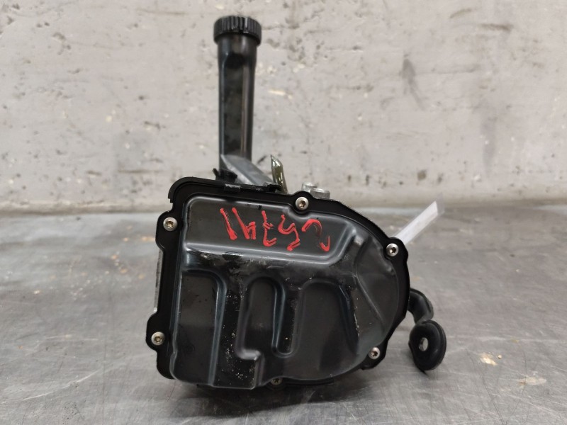 Recambio de bomba direccion para peugeot 308 confort referencia OEM IAM 9684979180  