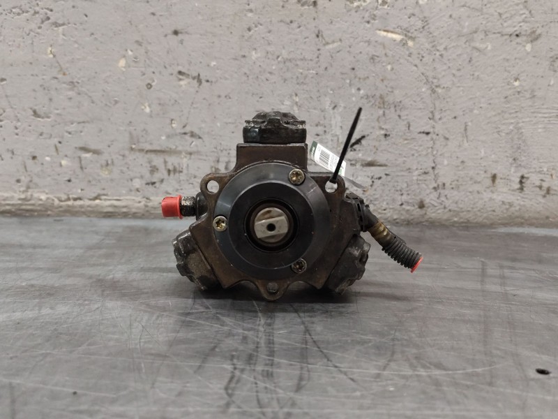 Recambio de bomba inyeccion para mercedes-benz clase c (w203) berlina 2.2 cdi cat referencia OEM IAM 0986437003  