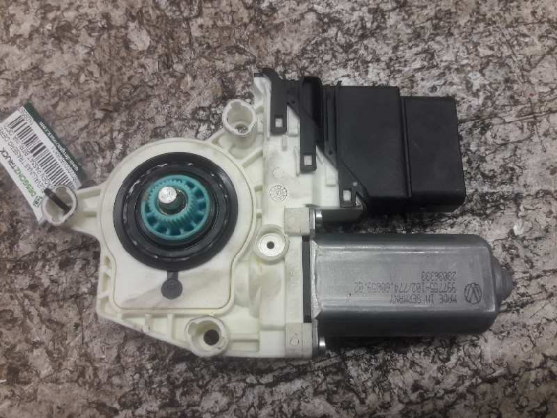 Recambio de motor elevalunas trasero derecho para volkswagen passat berlina (3c2) advance referencia OEM IAM 1K0959704F 97422811