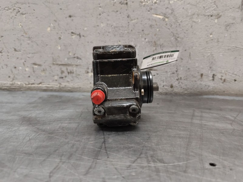 Recambio de bomba inyeccion para mercedes-benz clase c (w203) berlina 2.2 cdi cat referencia OEM IAM 0986437003  