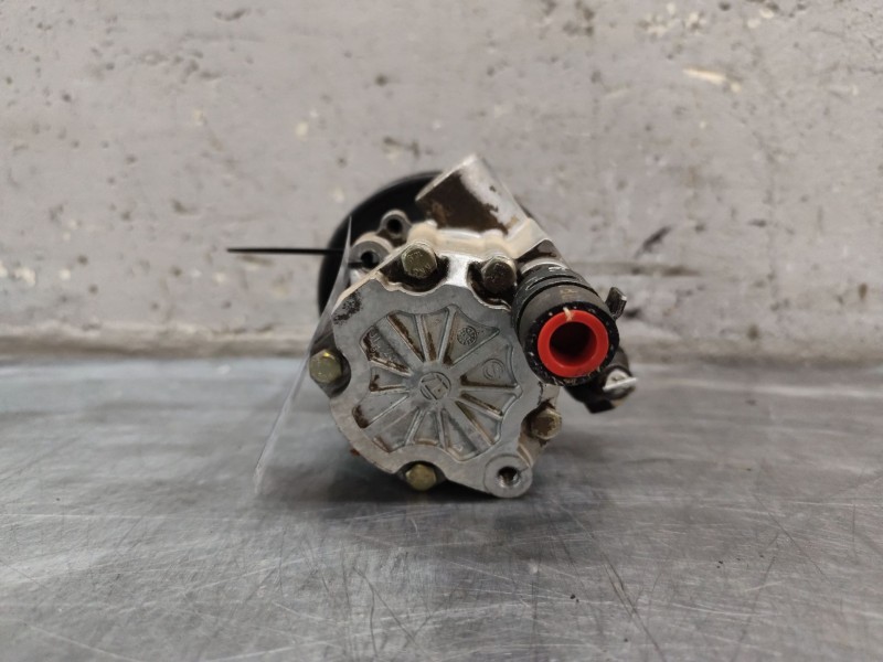 Recambio de bomba direccion para volkswagen polo berlina (6n1) básico referencia OEM IAM   