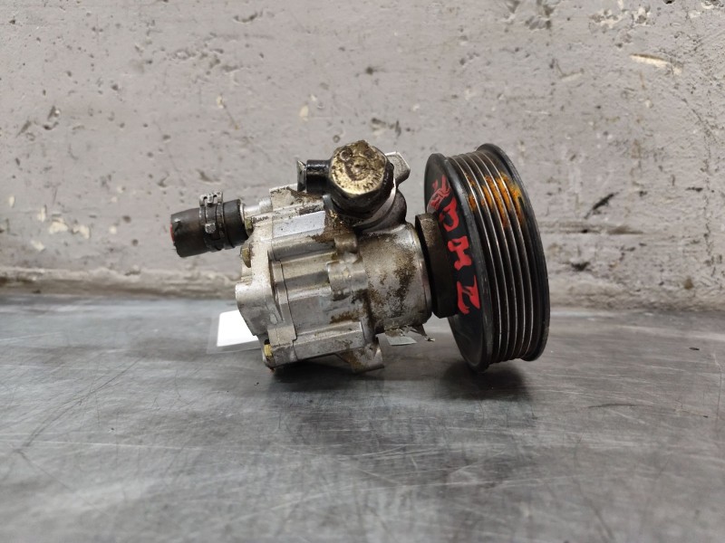 Recambio de bomba direccion para volkswagen polo berlina (6n1) básico referencia OEM IAM   