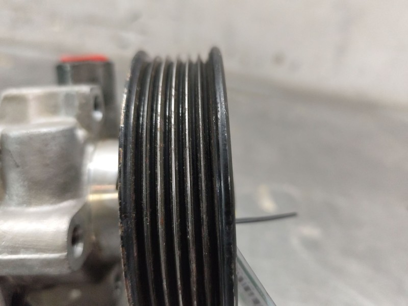 Recambio de bomba direccion para hyundai accent (lc) crdi gl referencia OEM IAM 710025300  