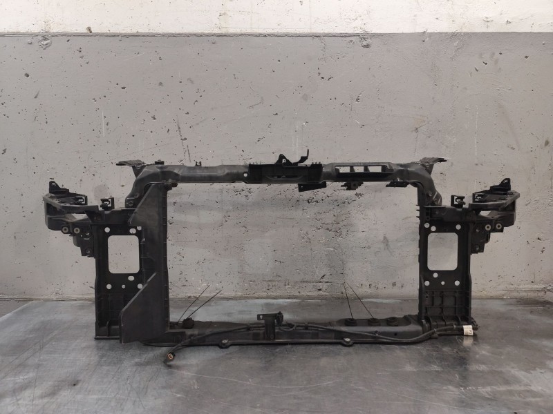 Recambio de panel frontal para hyundai i30 (gd) 1.6 crdi referencia OEM IAM   