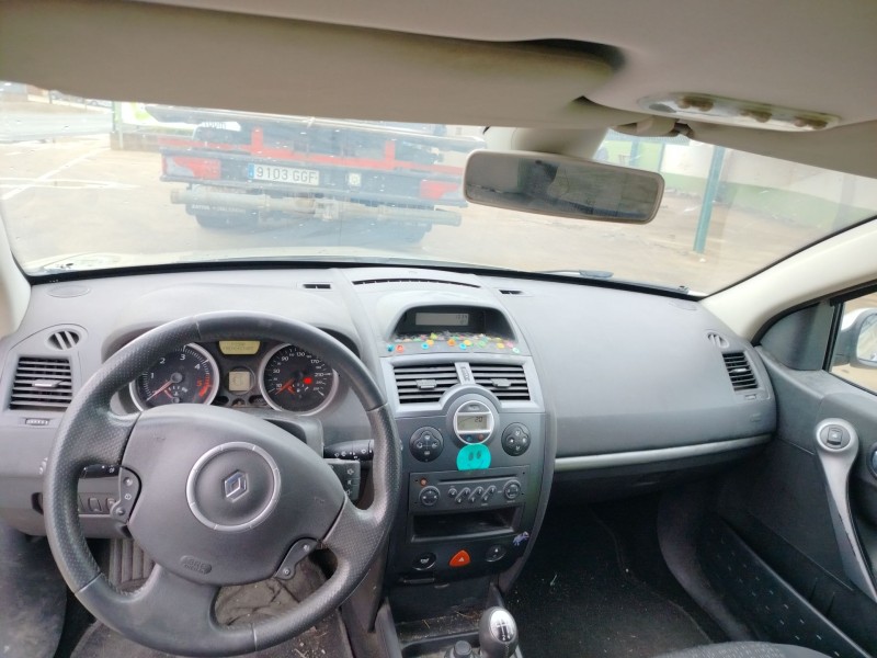 renault megane ii berlina 5p del año 2006