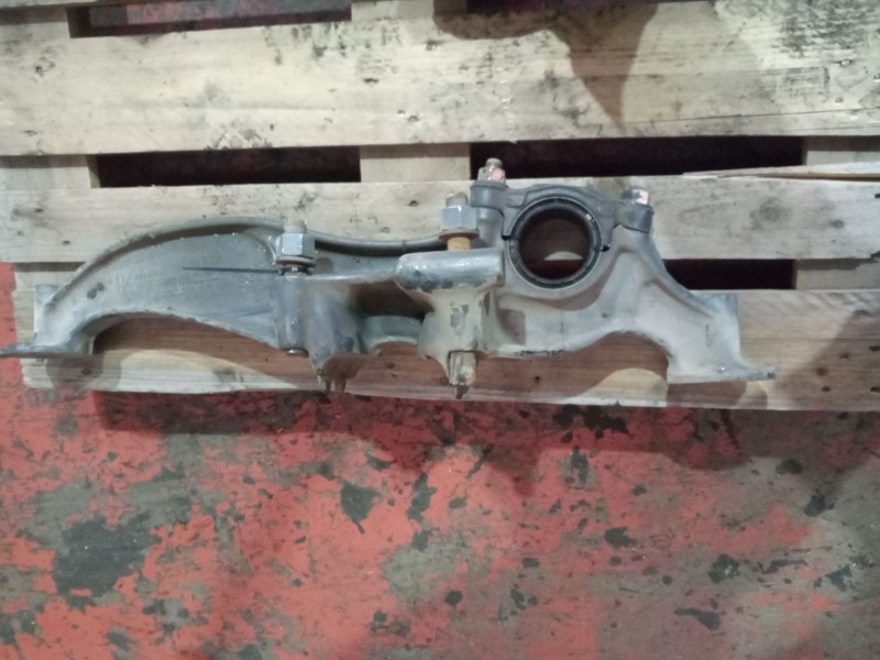 Recambio de soporte balleston para daf serie xf105.xxx fsa 4x2 space-cab referencia OEM IAM 1896602 DERECHA 