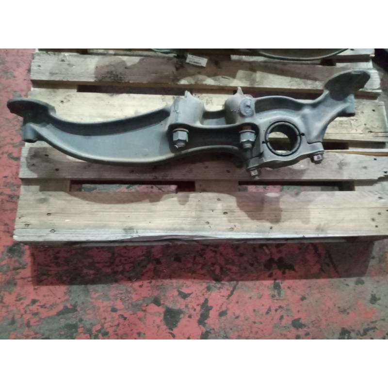 Recambio de soporte balleston para daf serie xf105.xxx fsa 4x2 space-cab referencia OEM IAM 1896602 DERECHA 