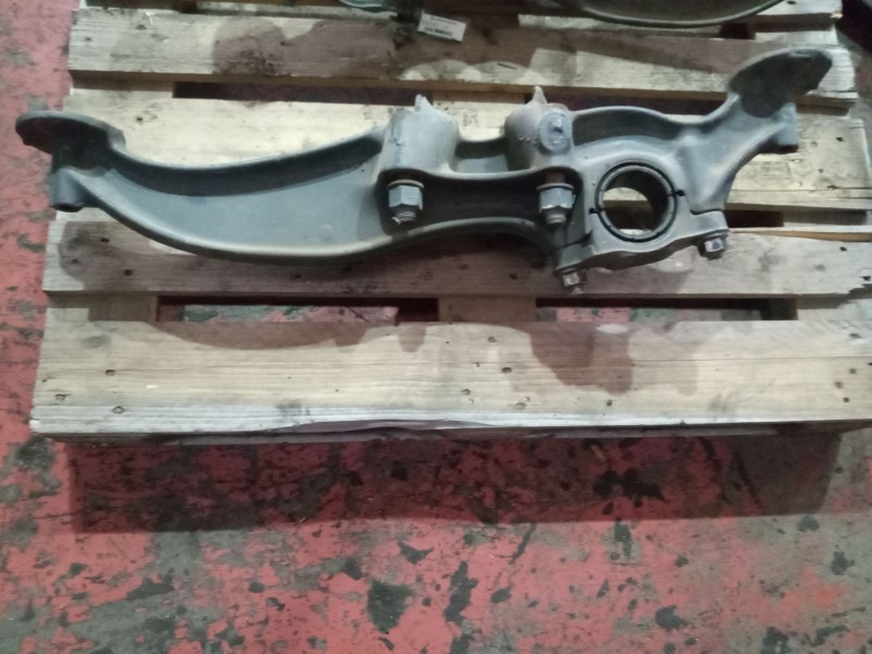 Recambio de soporte balleston para daf serie xf105.xxx fsa 4x2 space-cab referencia OEM IAM 1896602 DERECHA 