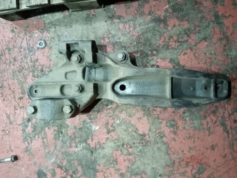 Recambio de soporte balleston para volvo fh xxx 12.8 diesel referencia OEM IAM 21196819 IZQUIERDA 