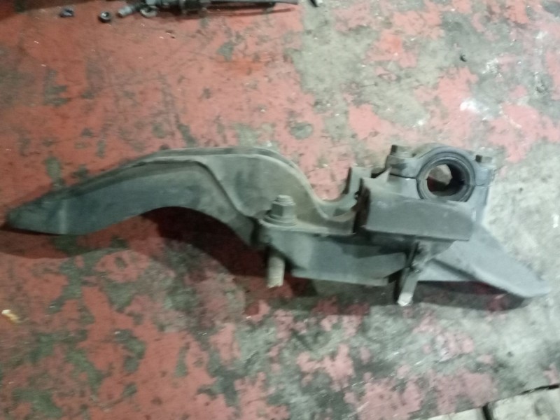 Recambio de soporte balleston para volvo fh xxx 12.8 diesel referencia OEM IAM 21196819 IZQUIERDA 