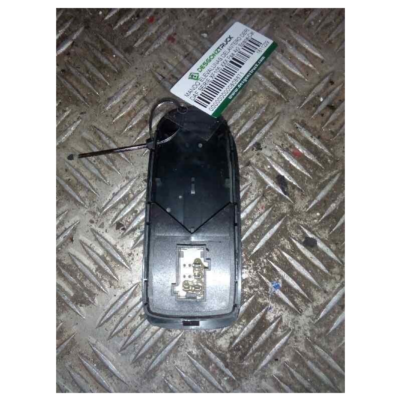 Recambio de mando elevalunas delantero derecho para daf serie xf105.xxx fsa 4x2 space-cab referencia OEM IAM 1811229  