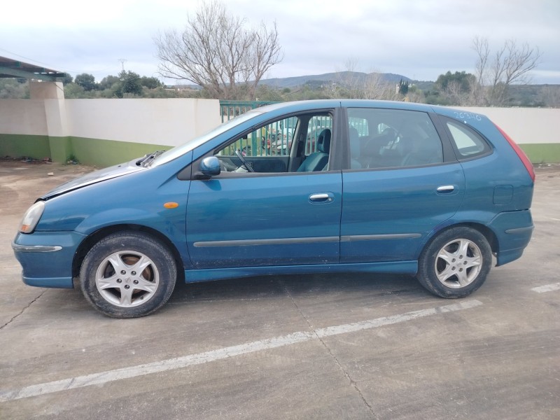 nissan almera tino (v10m) del año 2002