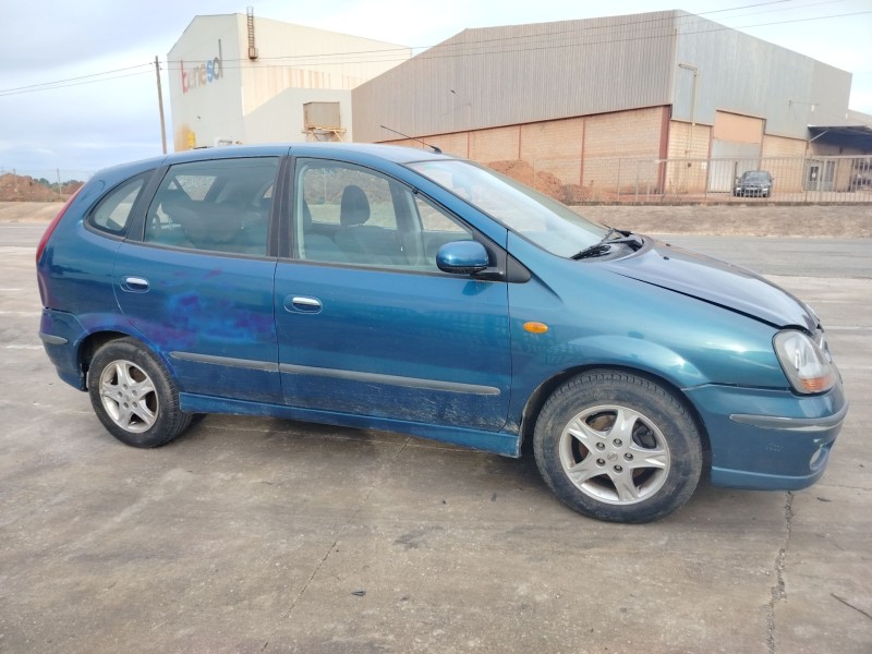 nissan almera tino (v10m) del año 2002
