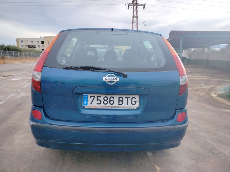 nissan almera tino (v10m) del año 2002