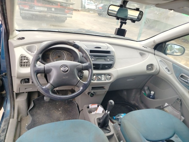 nissan almera tino (v10m) del año 2002