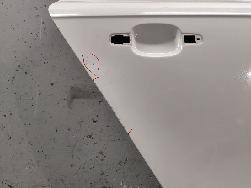 Recambio de puerta trasera derecha para audi a4 ber. (b8) básico referencia OEM IAM   