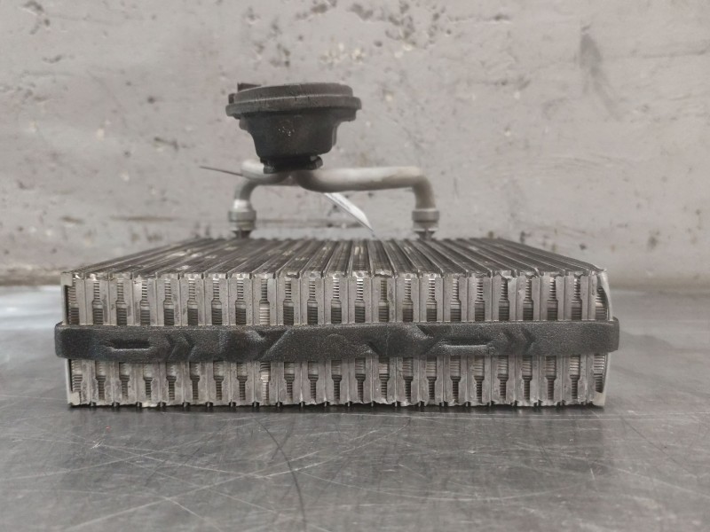 Recambio de radiador calefaccion / aire acondicionado para volkswagen touran (1t3) 1.6 tdi referencia OEM IAM   