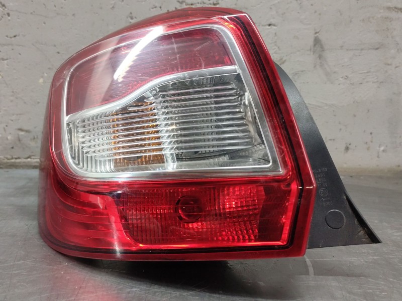 Recambio de piloto trasero izquierdo para dacia sandero ii (b8_) 1.2 referencia OEM IAM   