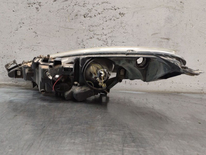 Recambio de faro izquierdo para peugeot 207 sw confort referencia OEM IAM   