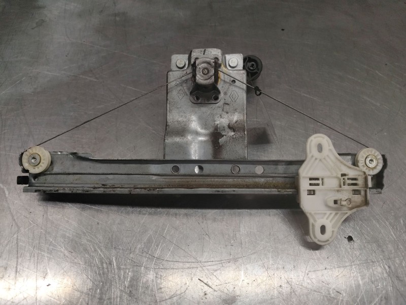 Recambio de elevalunas trasero derecho para renault clio iv (bh_) 0.9 tce 90 referencia OEM IAM 827003722R  