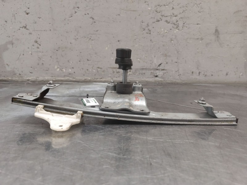 Recambio de elevalunas trasero derecho para renault clio iv (bh_) 0.9 tce 90 referencia OEM IAM 827003722R  