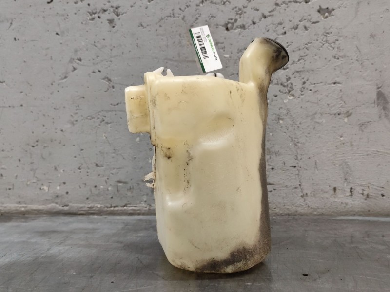 Recambio de deposito limpia para peugeot 207 sw confort referencia OEM IAM   