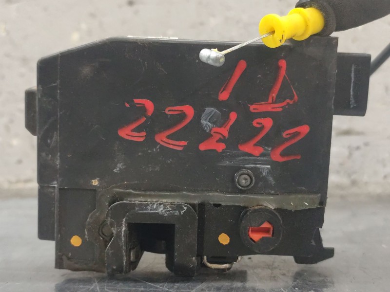 Recambio de cerradura puerta trasera izquierda para peugeot 308 active referencia OEM IAM 9826126080  