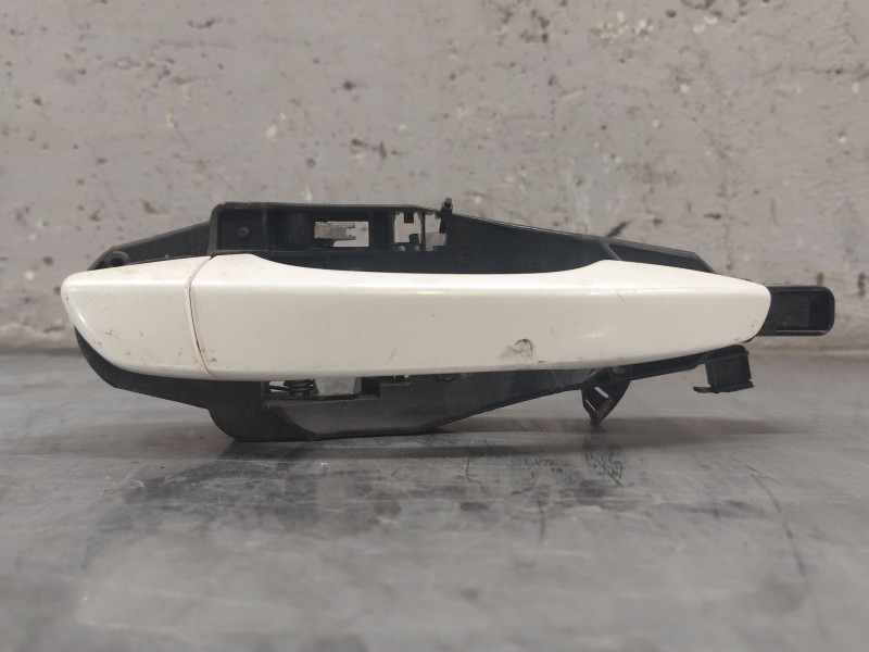 Recambio de maneta exterior delantera derecha para peugeot 308 active referencia OEM IAM 9802977180  