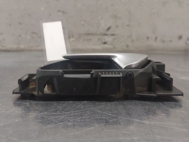 Recambio de maneta interior delantera izquierda para peugeot 308 active referencia OEM IAM   