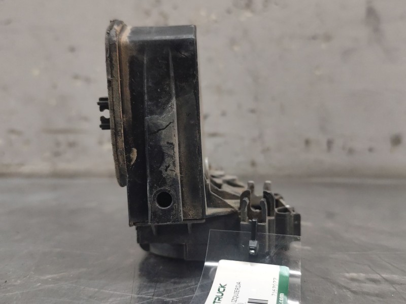 Recambio de cerradura puerta delantera izquierda para bmw serie 1 berlina (e81/e87) 120d referencia OEM IAM 7167077  