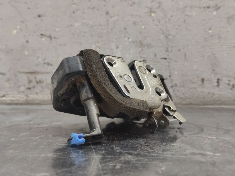 Recambio de cerradura puerta delantera izquierda para nissan x-trail ii (t31) 2.0 dci 4x4 referencia OEM IAM   