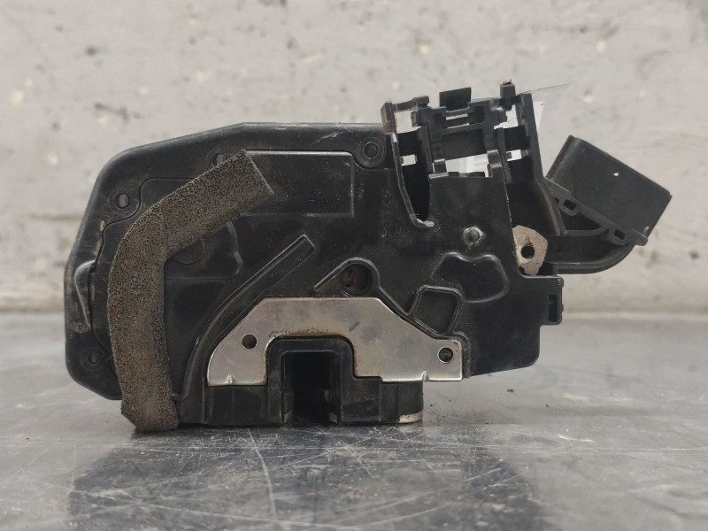 Recambio de cerradura puerta delantera izquierda para nissan x-trail ii (t31) 2.0 dci 4x4 referencia OEM IAM   