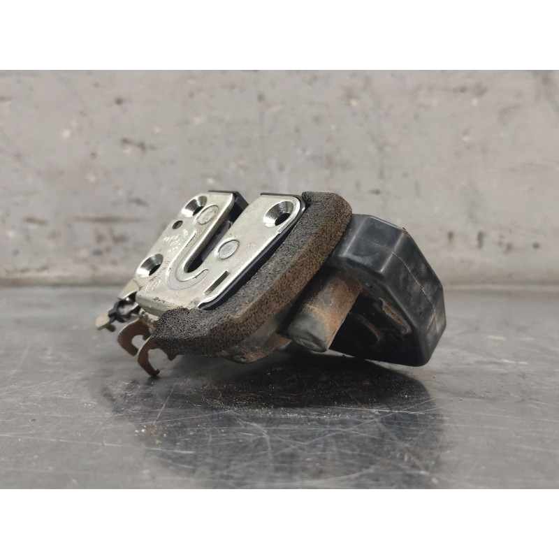 Recambio de cerradura puerta trasera derecha para nissan x-trail ii (t31) 2.0 dci 4x4 referencia OEM IAM   