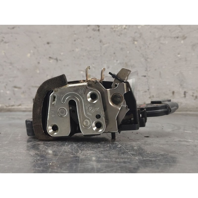 Recambio de cerradura puerta trasera derecha para nissan x-trail ii (t31) 2.0 dci 4x4 referencia OEM IAM   