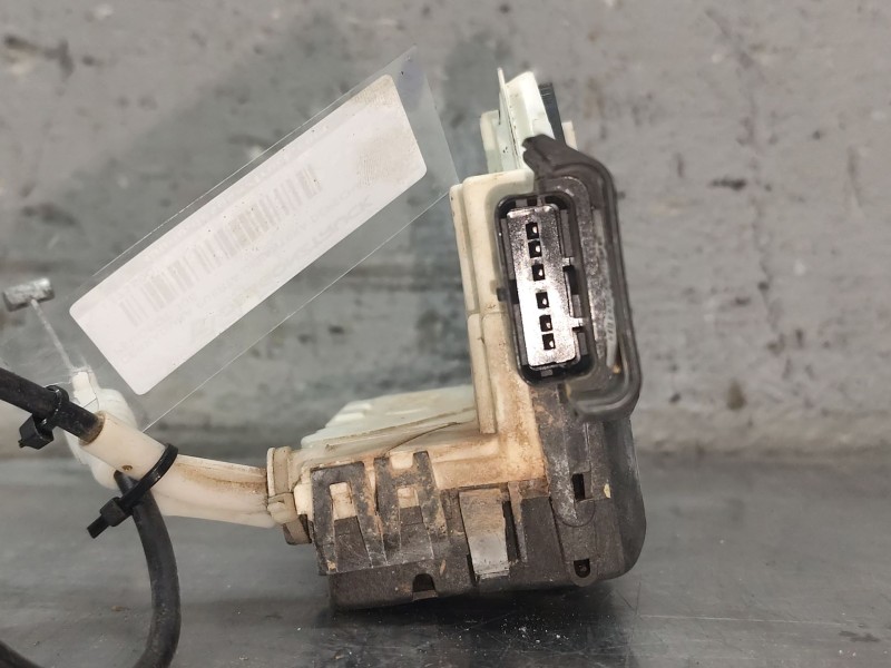 Recambio de cerradura puerta delantera derecha para peugeot 308 confort referencia OEM IAM   