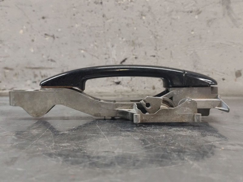 Recambio de maneta exterior delantera derecha para peugeot 308 confort referencia OEM IAM   