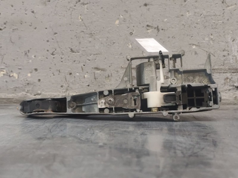 Recambio de maneta exterior trasera derecha para peugeot 308 confort referencia OEM IAM 9680168580  