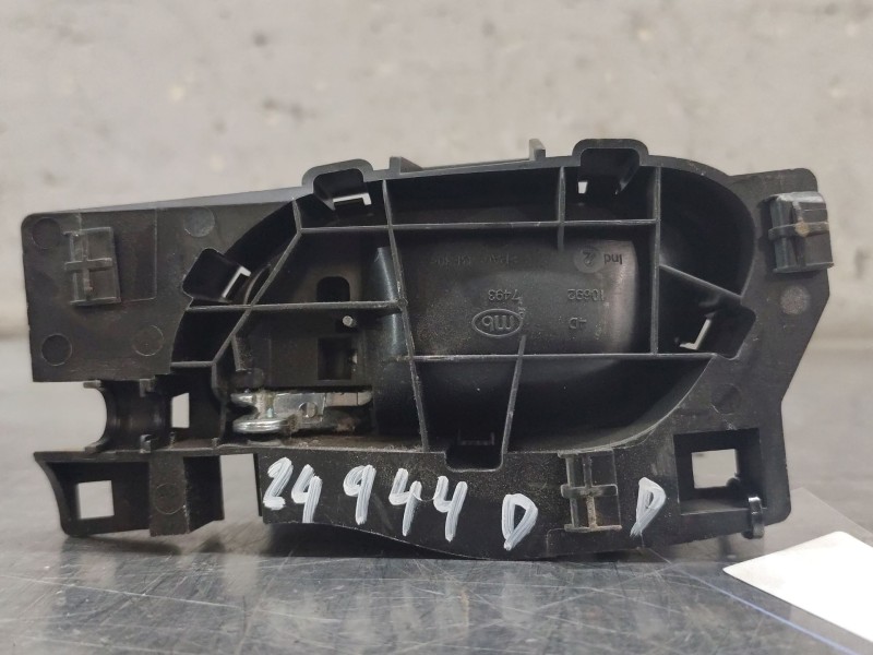 Recambio de maneta interior delantera derecha para peugeot 308 confort referencia OEM IAM   