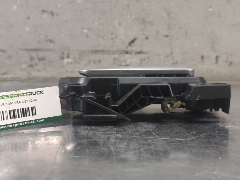 Recambio de maneta interior trasera derecha para peugeot 308 active referencia OEM IAM   