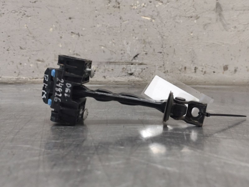 Recambio de retenedor puerta para volkswagen tiguan (5n_) 2.0 tdi 4motion referencia OEM IAM   