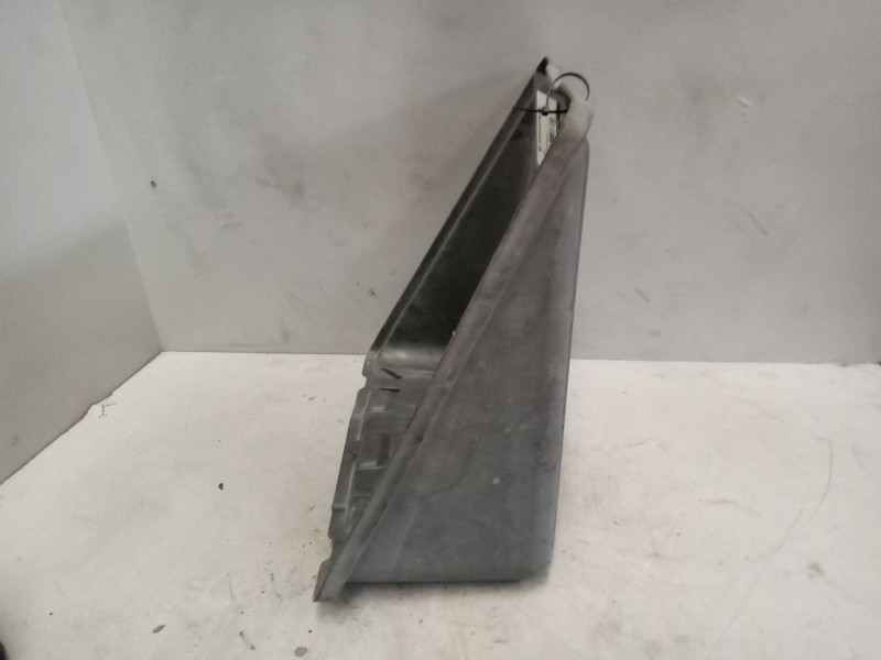 Recambio de tapa bateria para iveco eurocargo 05.03  5.9 diesel referencia OEM IAM 504077600  